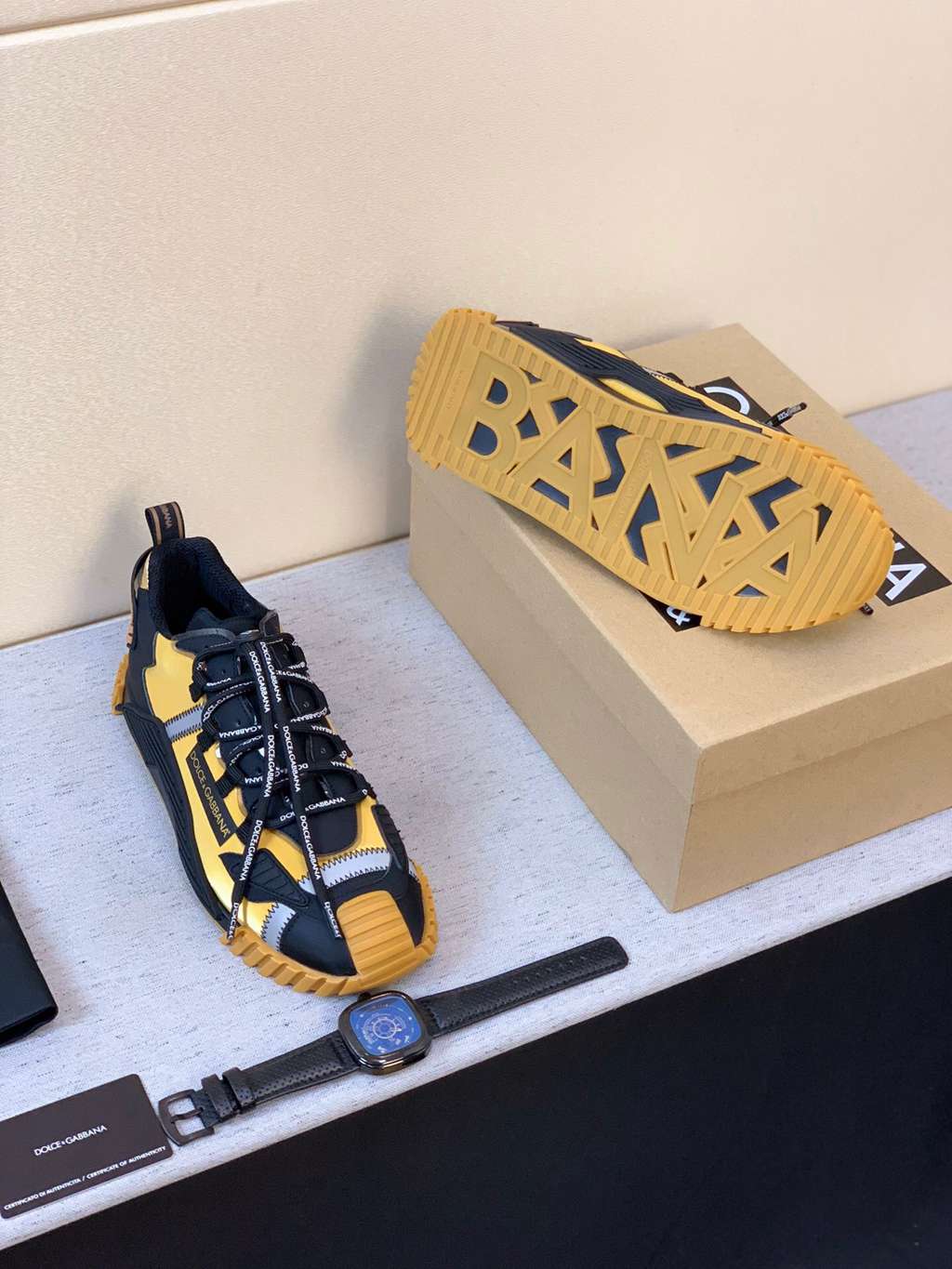 D*G sneaker